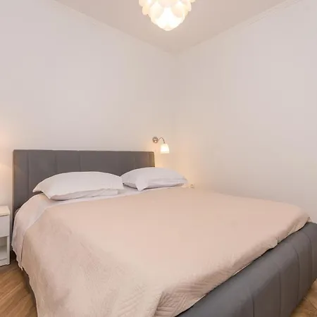 Maria Apartman *